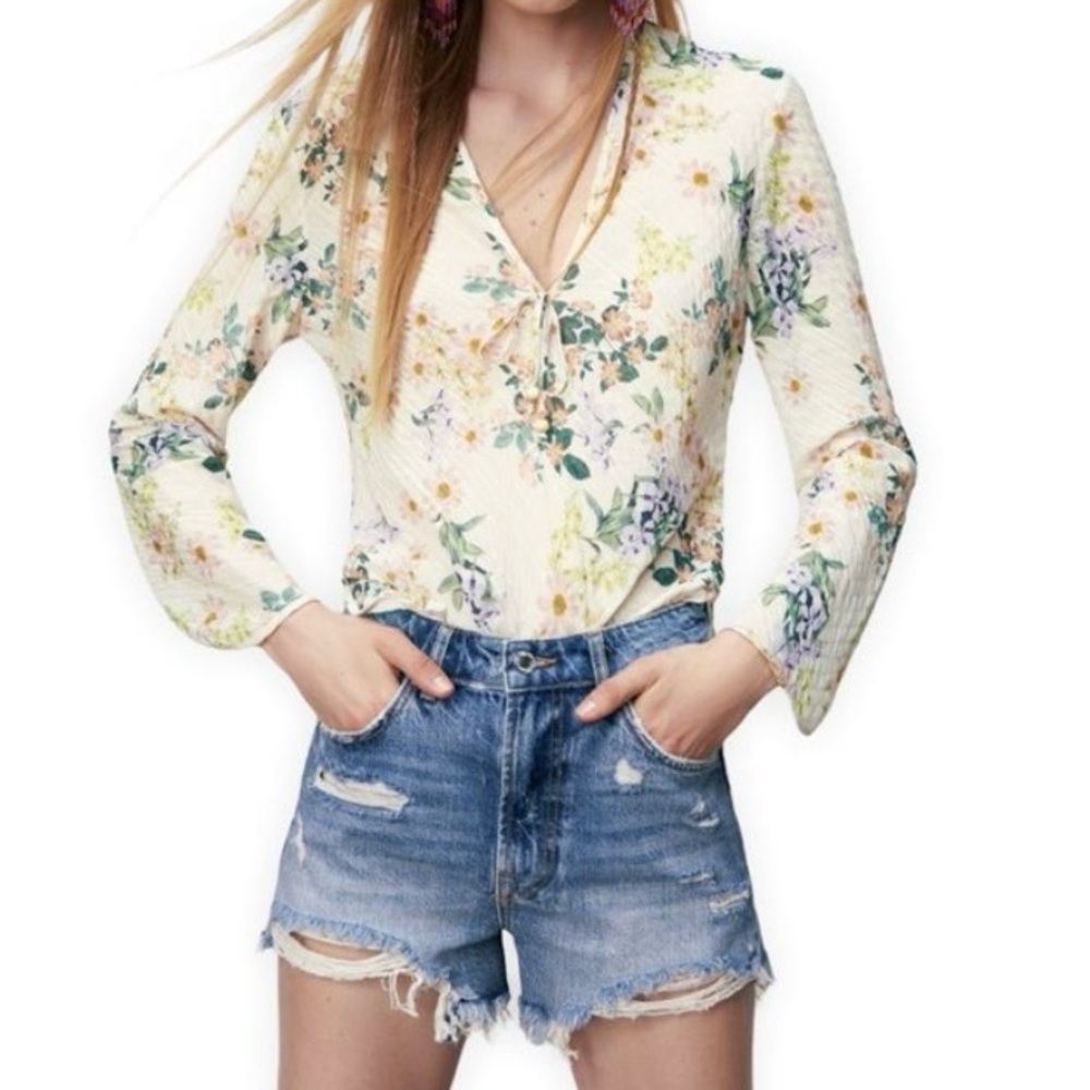 ZARA Women Multicolored Structured Floral Printed Bell Sleeve Blouse Size L